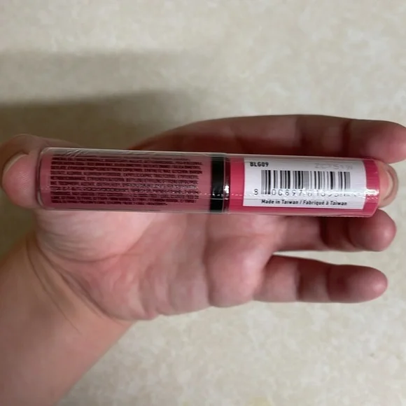Nyx Vanilla Cream Pie Butter Gloss - Picture 4 of 6